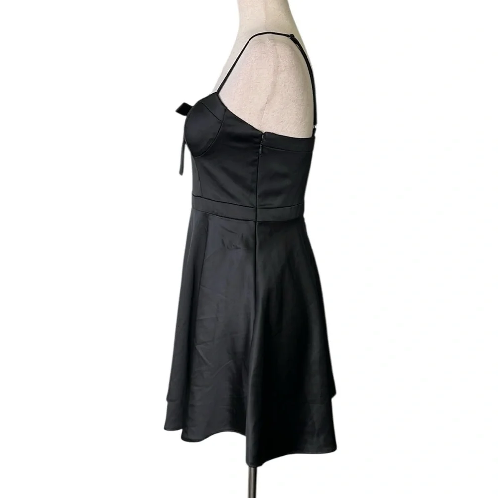 Forever 21 Exclusive Satin Fit and Flare Corset Dress - Picture 8 of 12